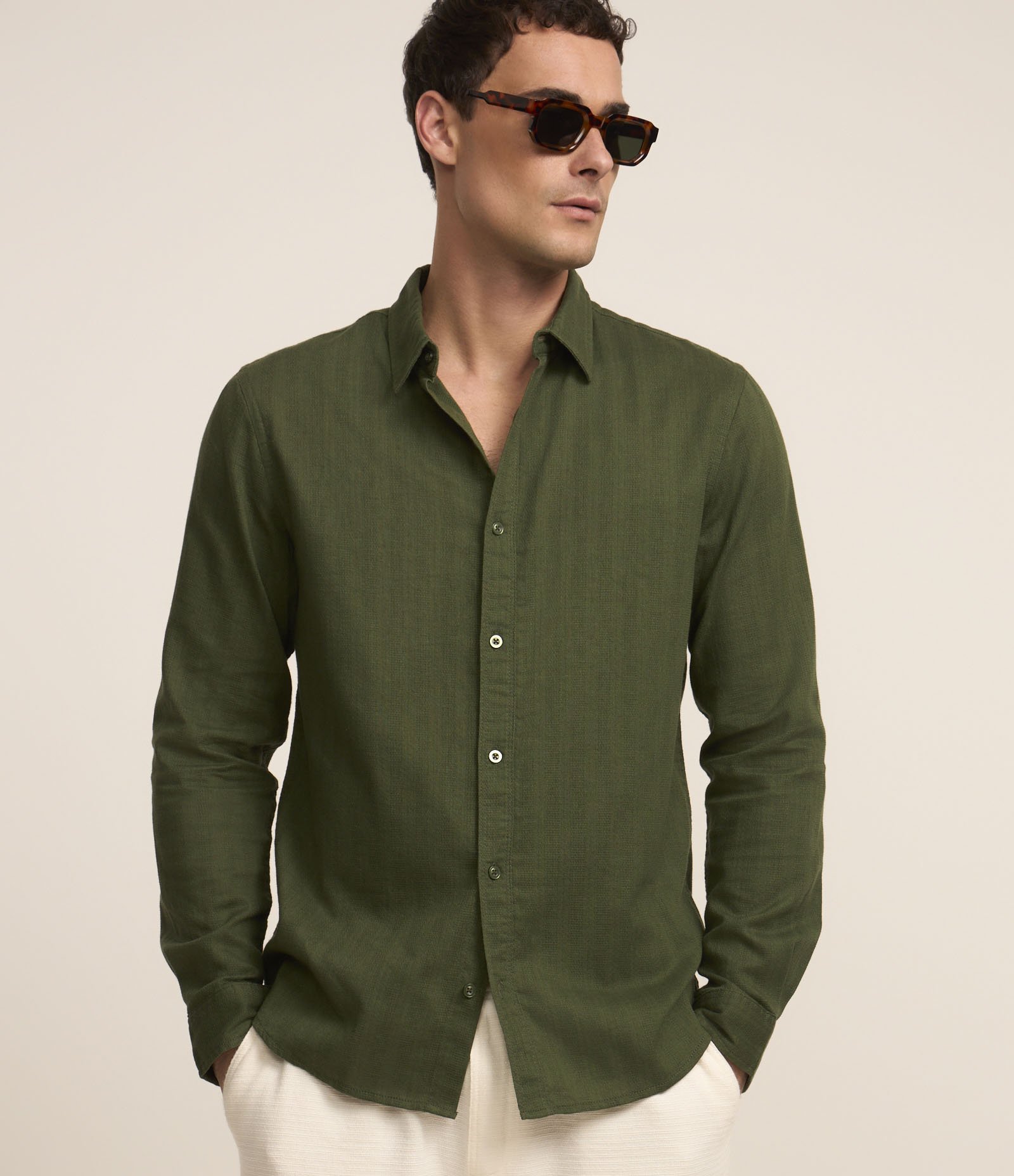 Camisa em Algodão com Textura em Listras Verticais Verde 1