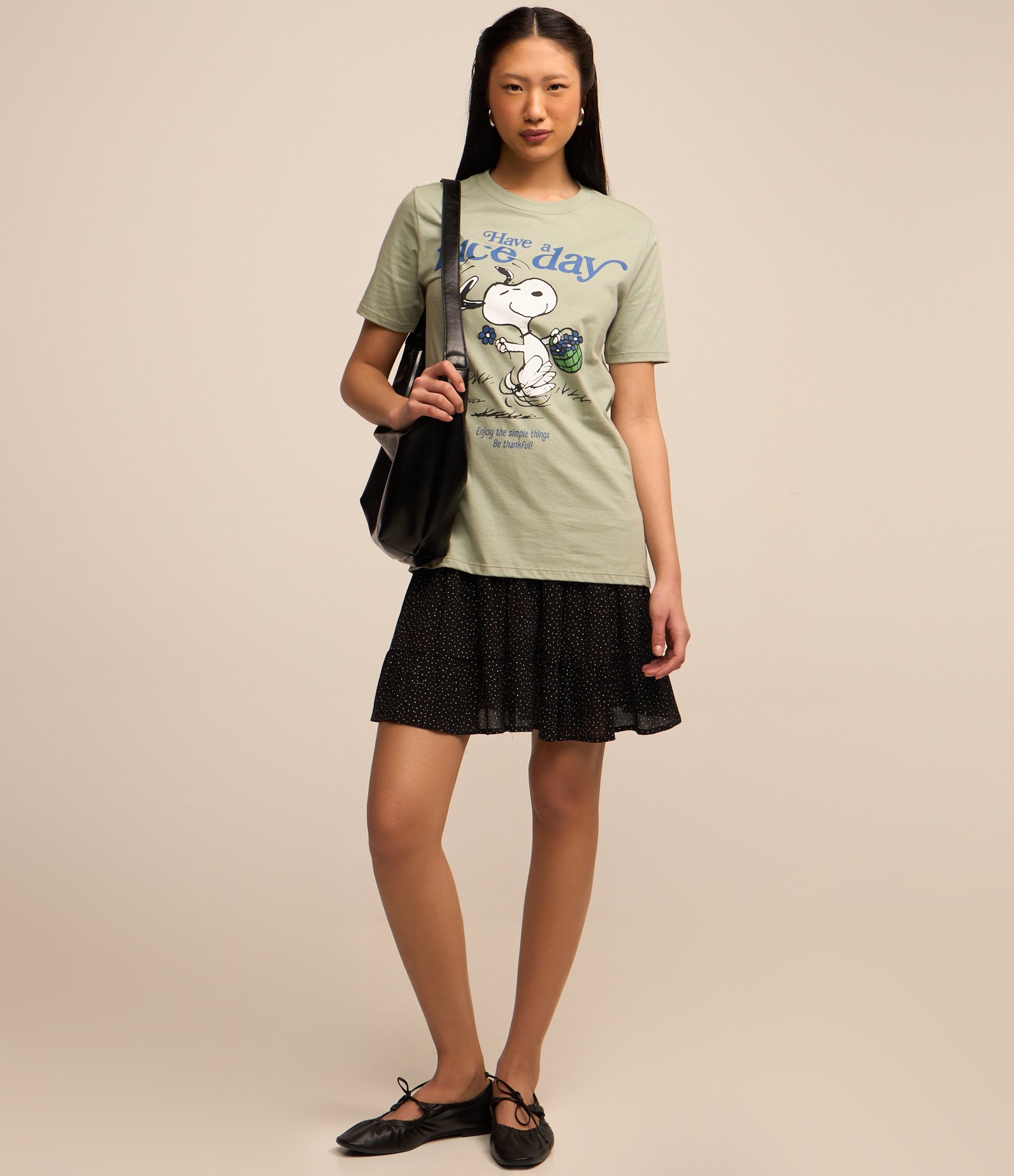 Camiseta Alongada em Algodão com Estampa do Snoopy Verde 2