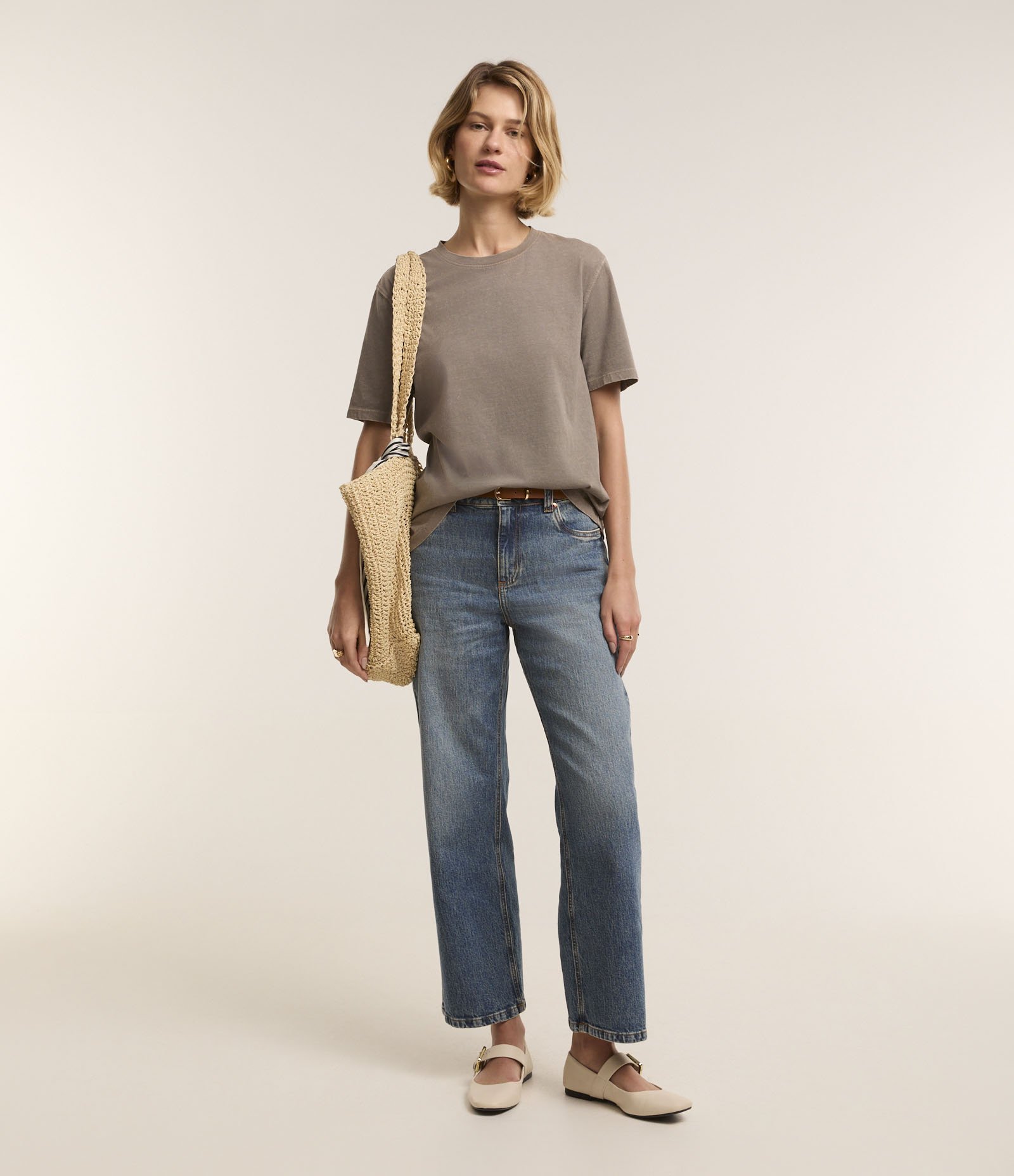 Blusa T-shirt em Algodão com Lavagem Estonada Cinza 2