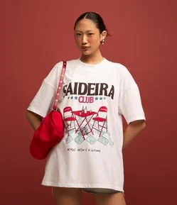 Camiseta Alongada em Algodão e Estampa Saideira Club
