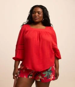 Blusa Bata em Viscose com Entremeios Curve & Plus Size