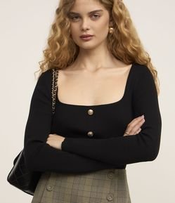 Blusa Cropped em Tricô com Botões