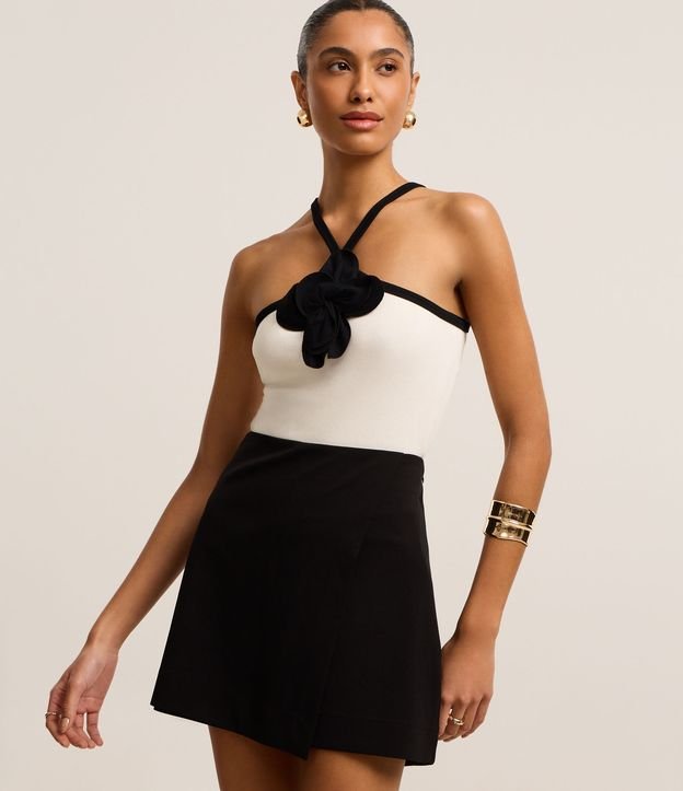 Short Saia em Crepe com Transpasse Envelope