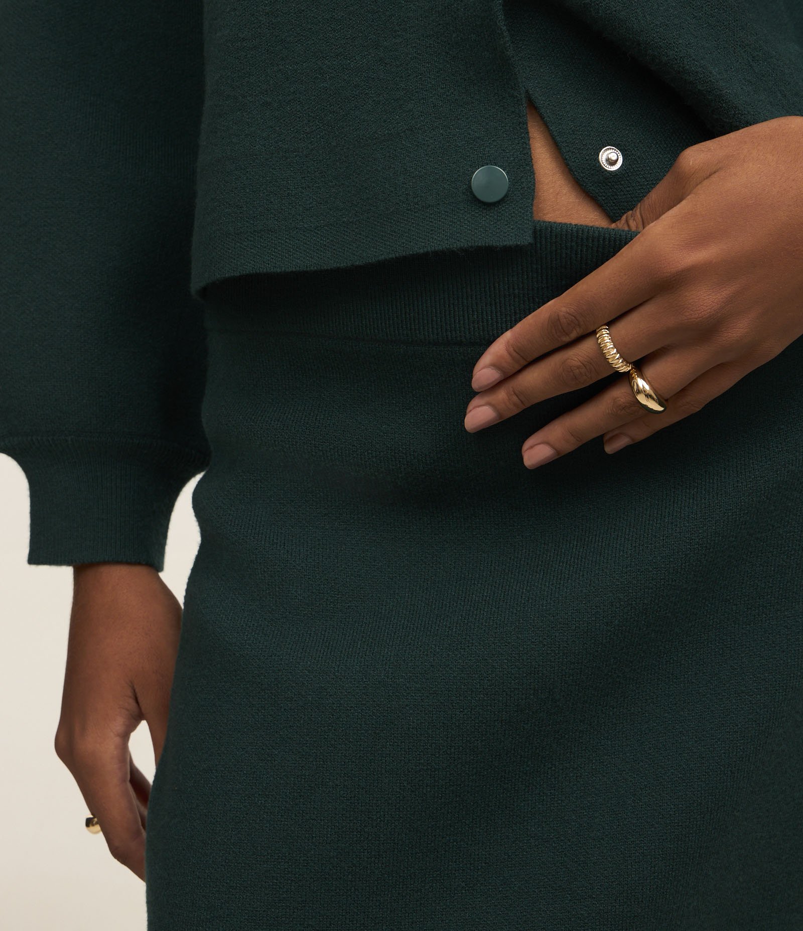 Saia Midi em Tricô com Textura Verde 4