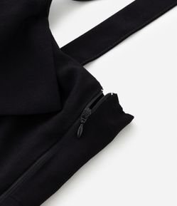 Macacão Pantalona em Viscose com Laço Curve & Plus Size