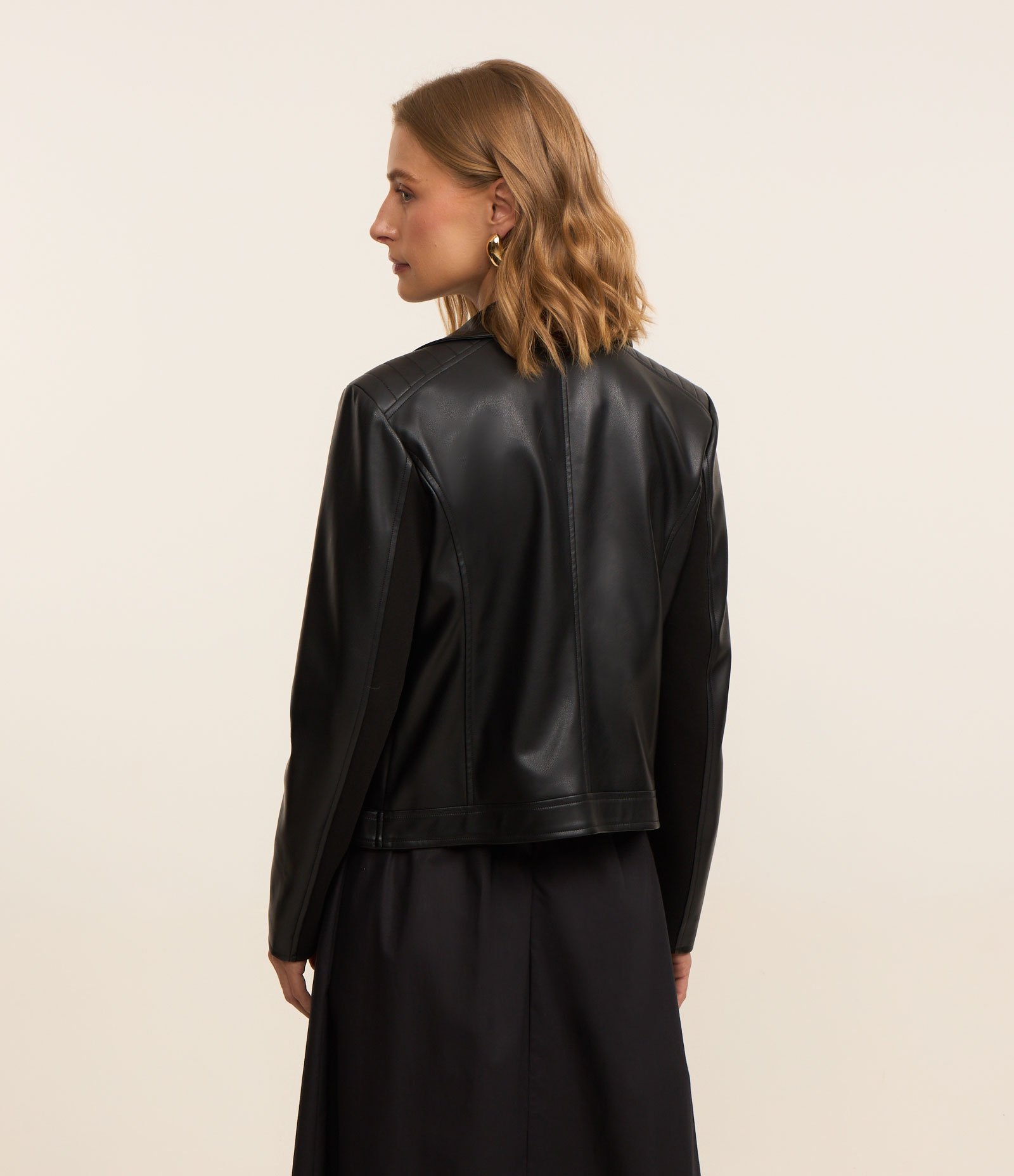 Jaqueta Biker em PU com Ponto Roma na Manga Preto 3