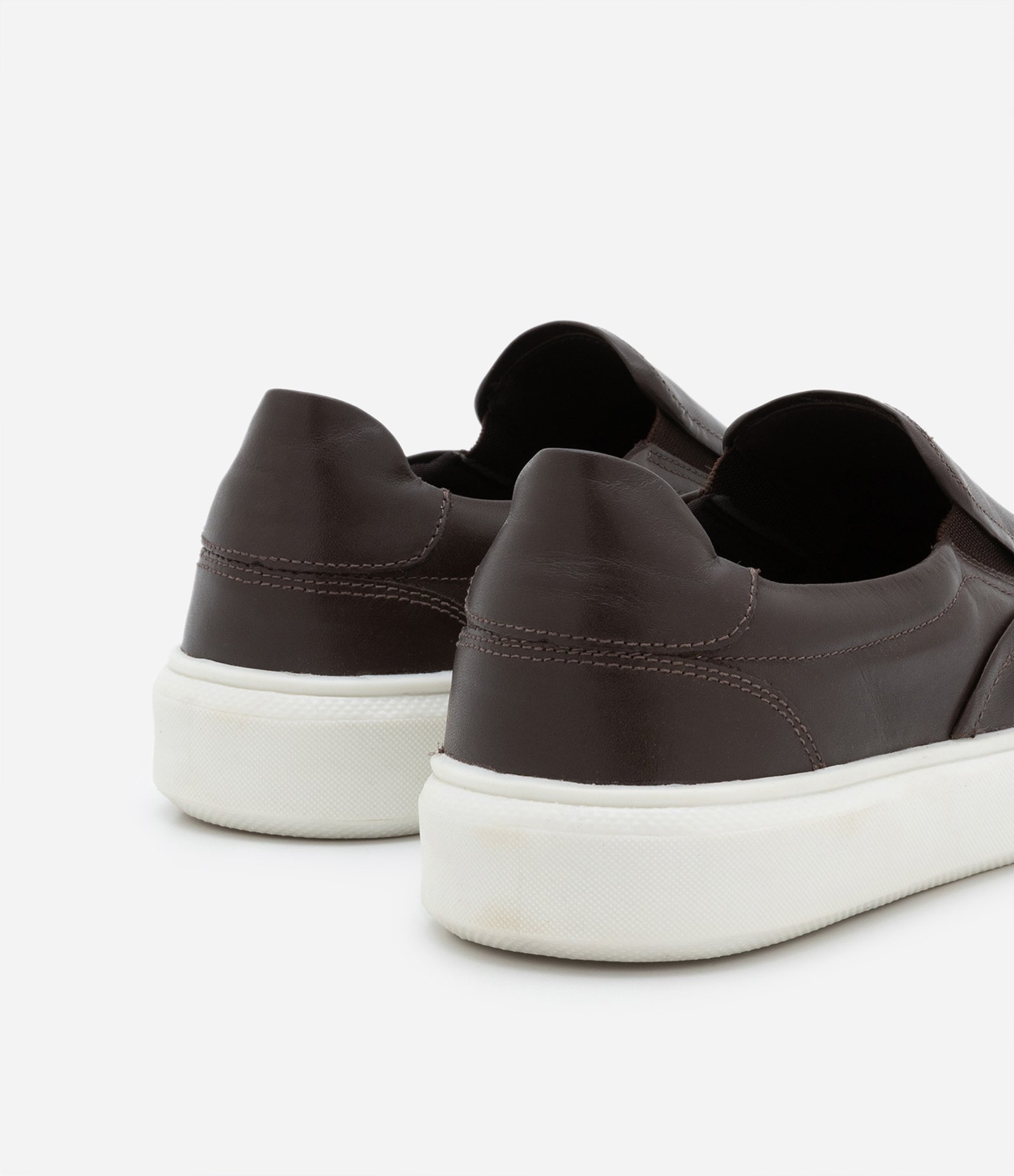 Tênis Slip on em Couro com Sola Bold Marrom 5