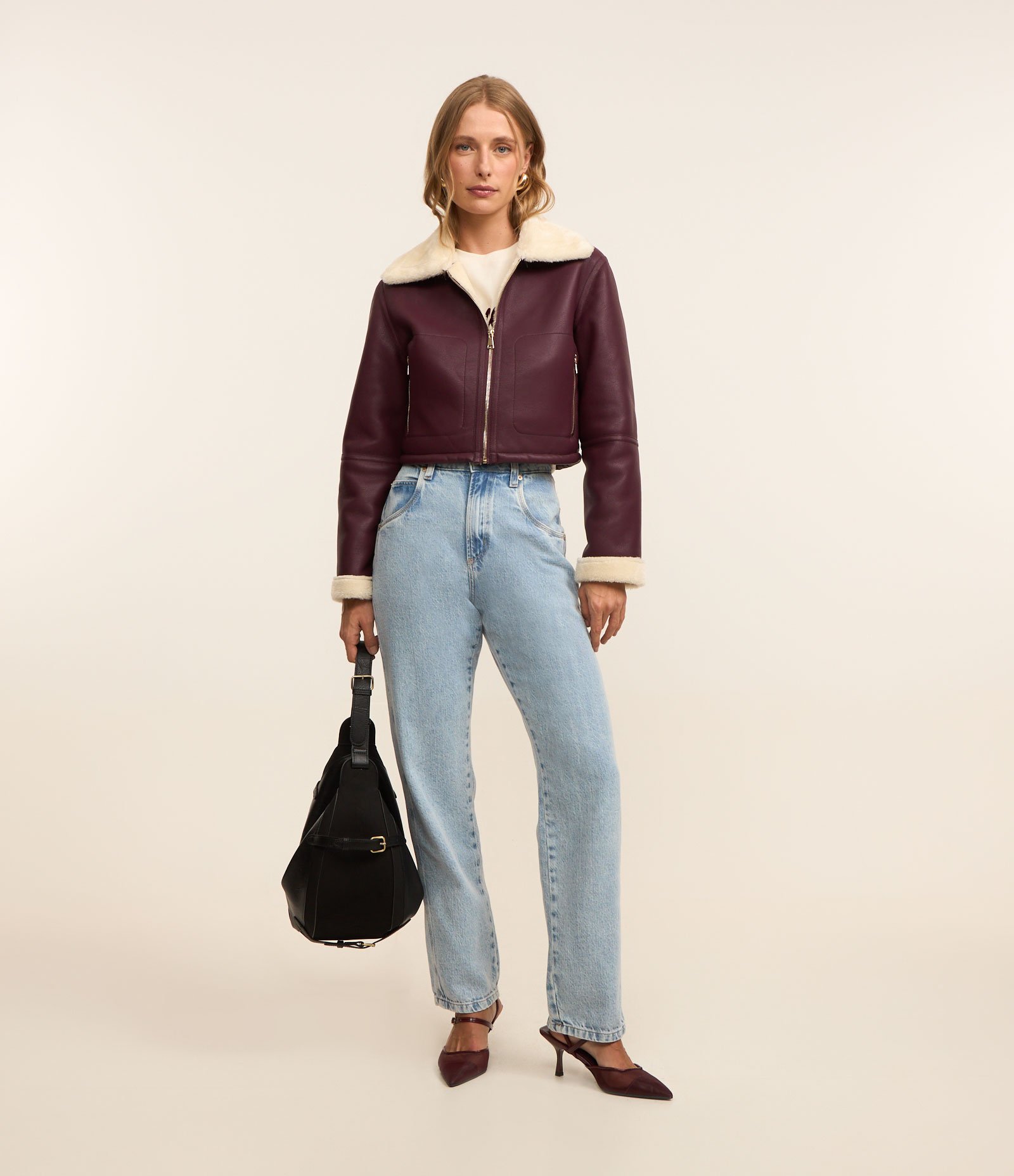 Jaqueta em Material Sintético com Gola e Mangas Contrastantes Vinho 3