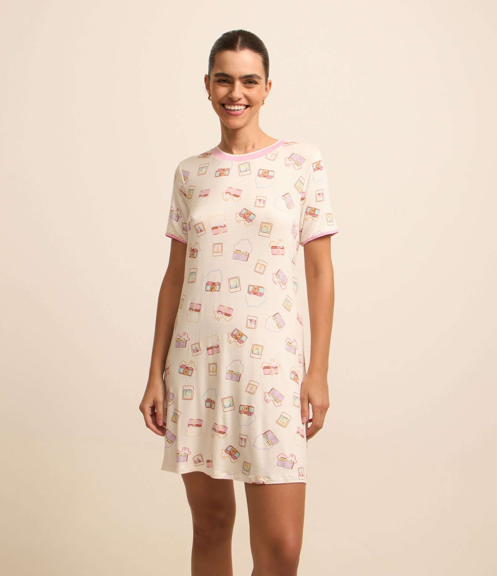 Camisola Curta em Viscose e Estampa Fotos e Câmeras Branco/Rosa 1