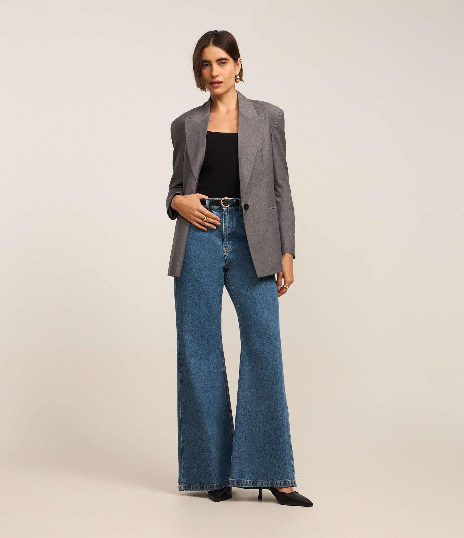Blusa em Tricô com Decote Quadrado e Alça Larga Preto 2