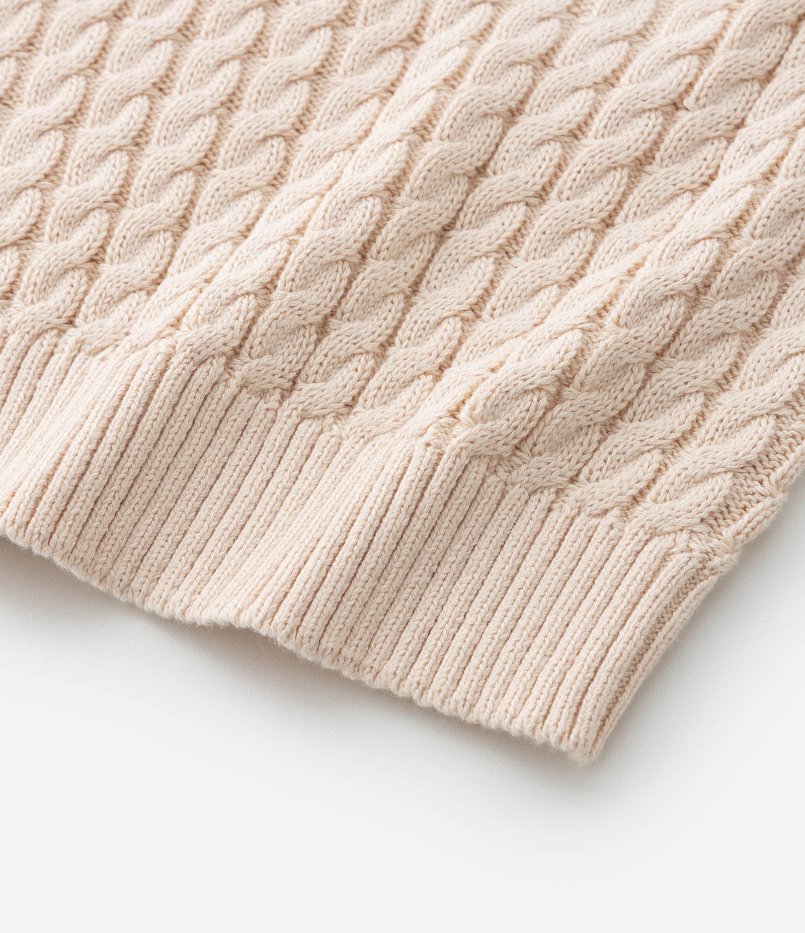 Colete Infantil em Tricô Trançado com Bordado de Cereja - Tam 5 a 14 anos Bege 4