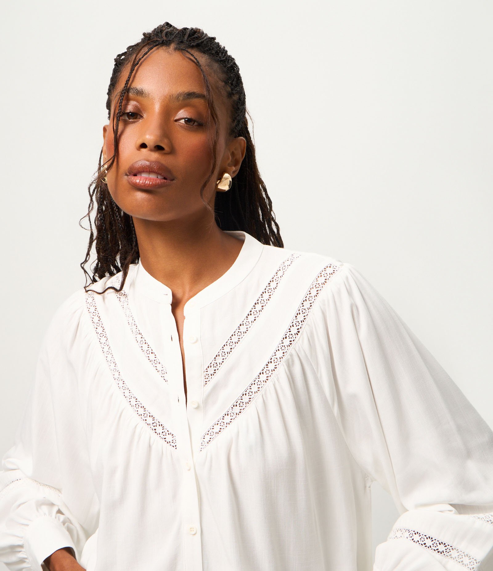 Camisa em Viscose com Detalhes de Entremeios Branco 3