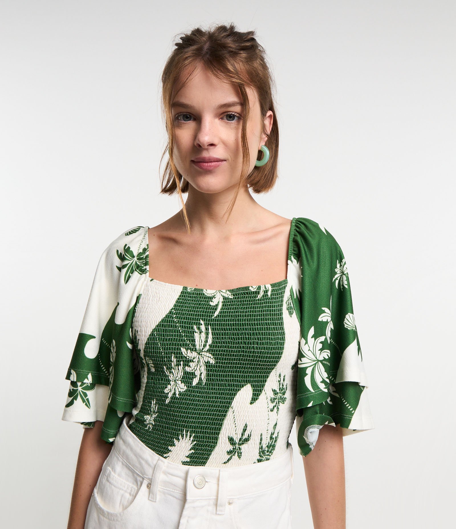 Blusa Cropped Texturizada com Lastex e Estampa Floral Branco/Verde 1