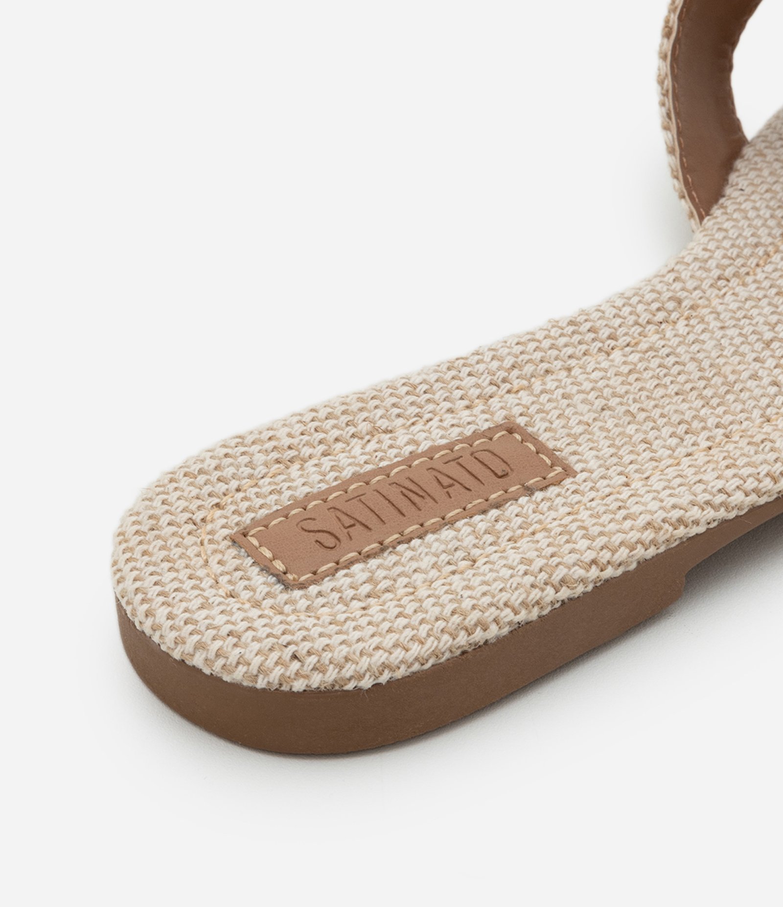 Sandália Rasteira com Cabedal H 3