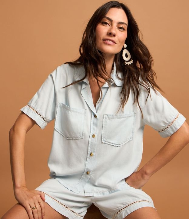 Camisa em Jeans Denim com Detalhes na Manga