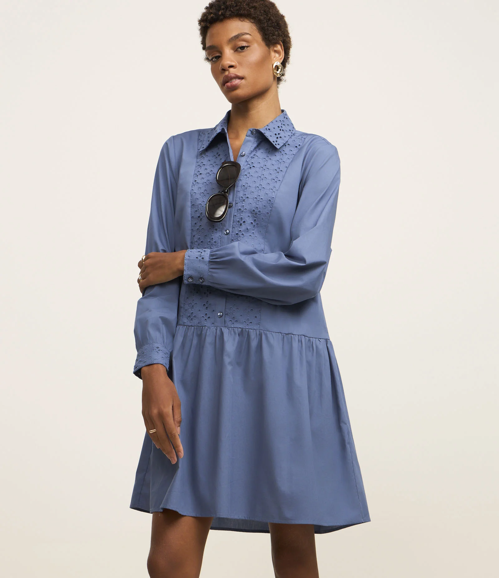 Vestido Curto em Tricoline com Detalhamento de Laise Frontal Azul 1