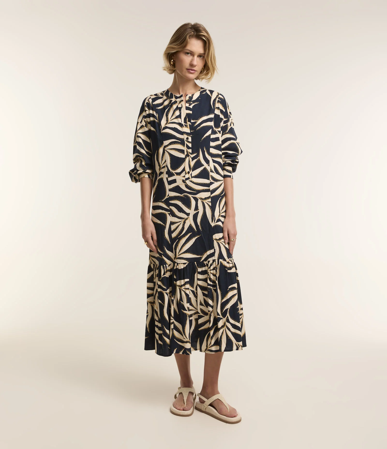 Vestido Chemise Midi em Viscolinho Estampa Folhagem Azul 2