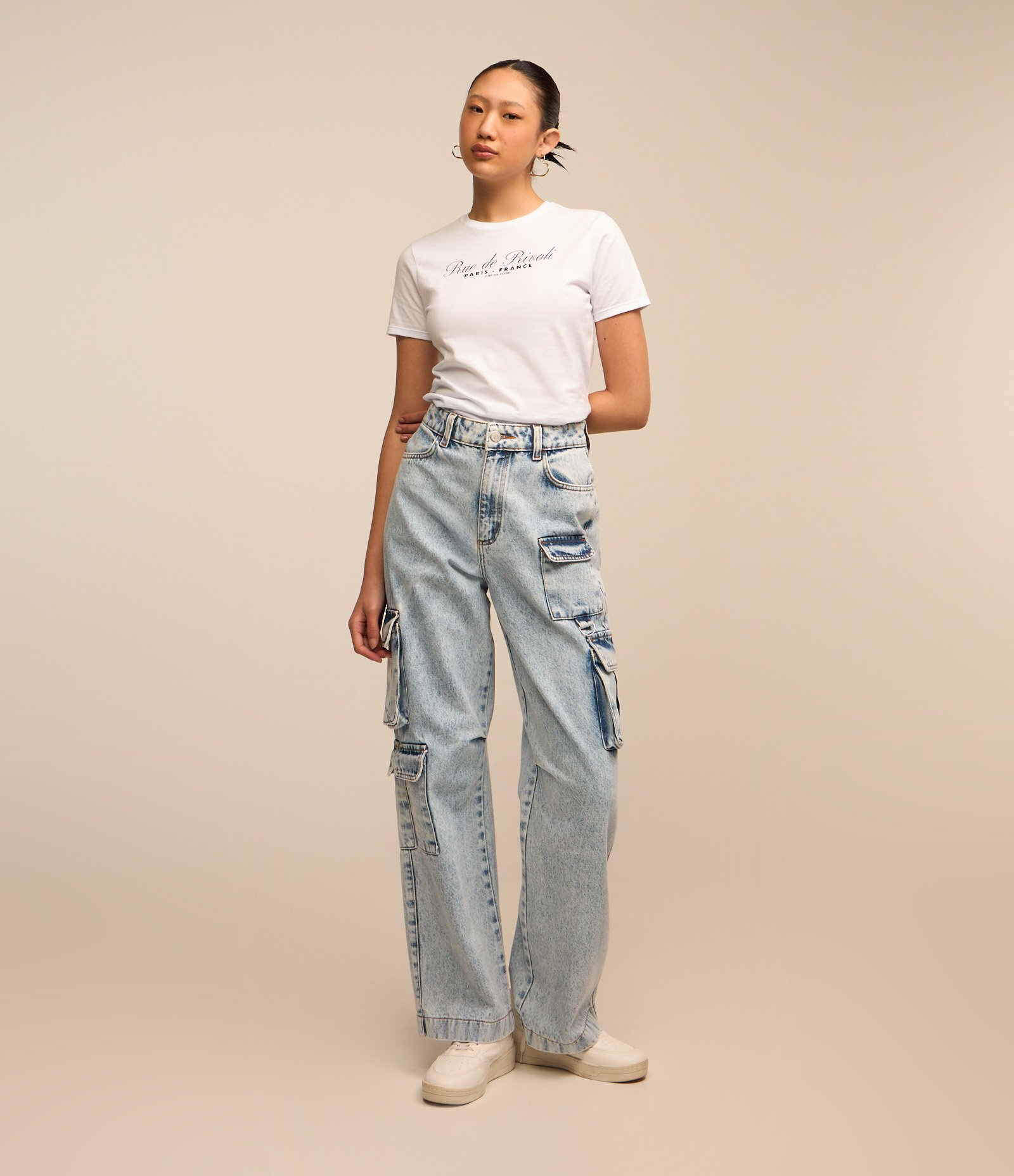 Calça Anos 90 Cintura Média em Jeans com Bolsos Cargo Azul 1