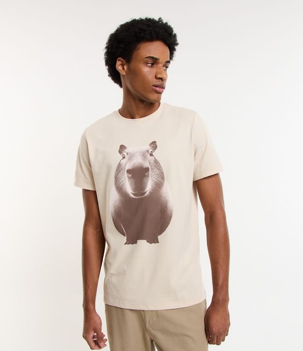 Camiseta Regular em Algodão com Estampa Capivara
