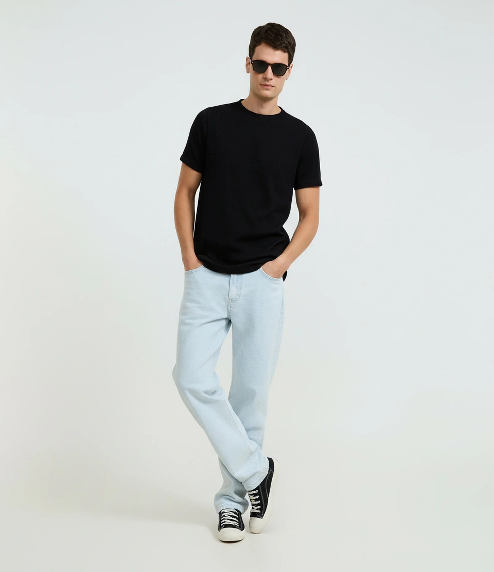 Camiseta Regular em Algodão Texturizado Preto 1