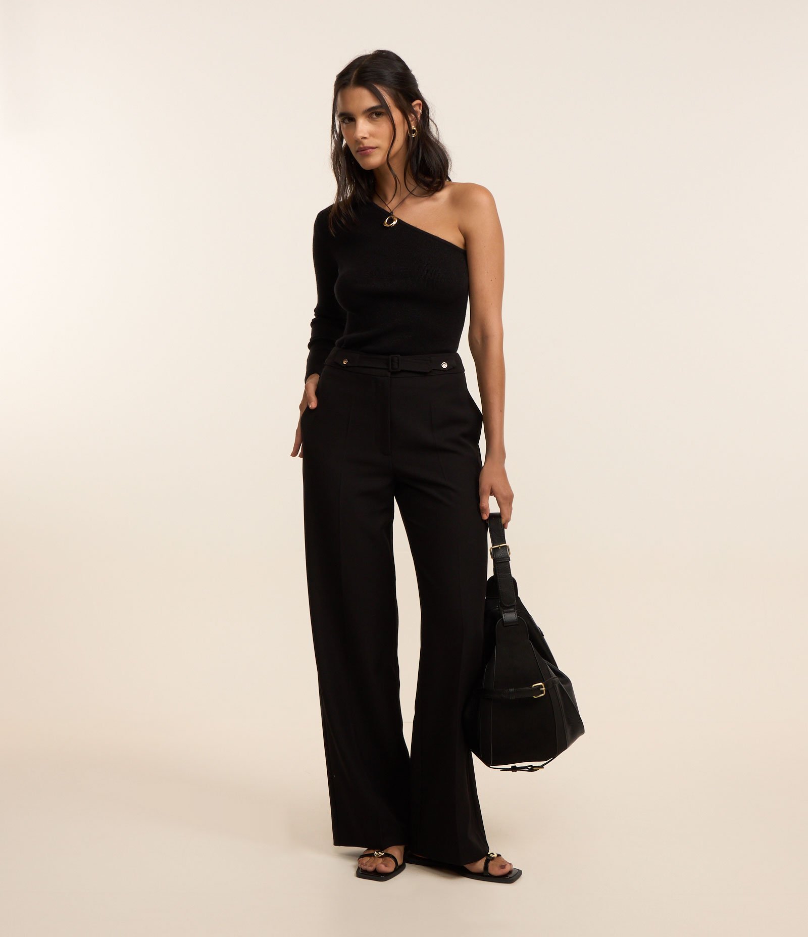 Calça Reta Alfaiatada com Cinto Embutido Preto 1