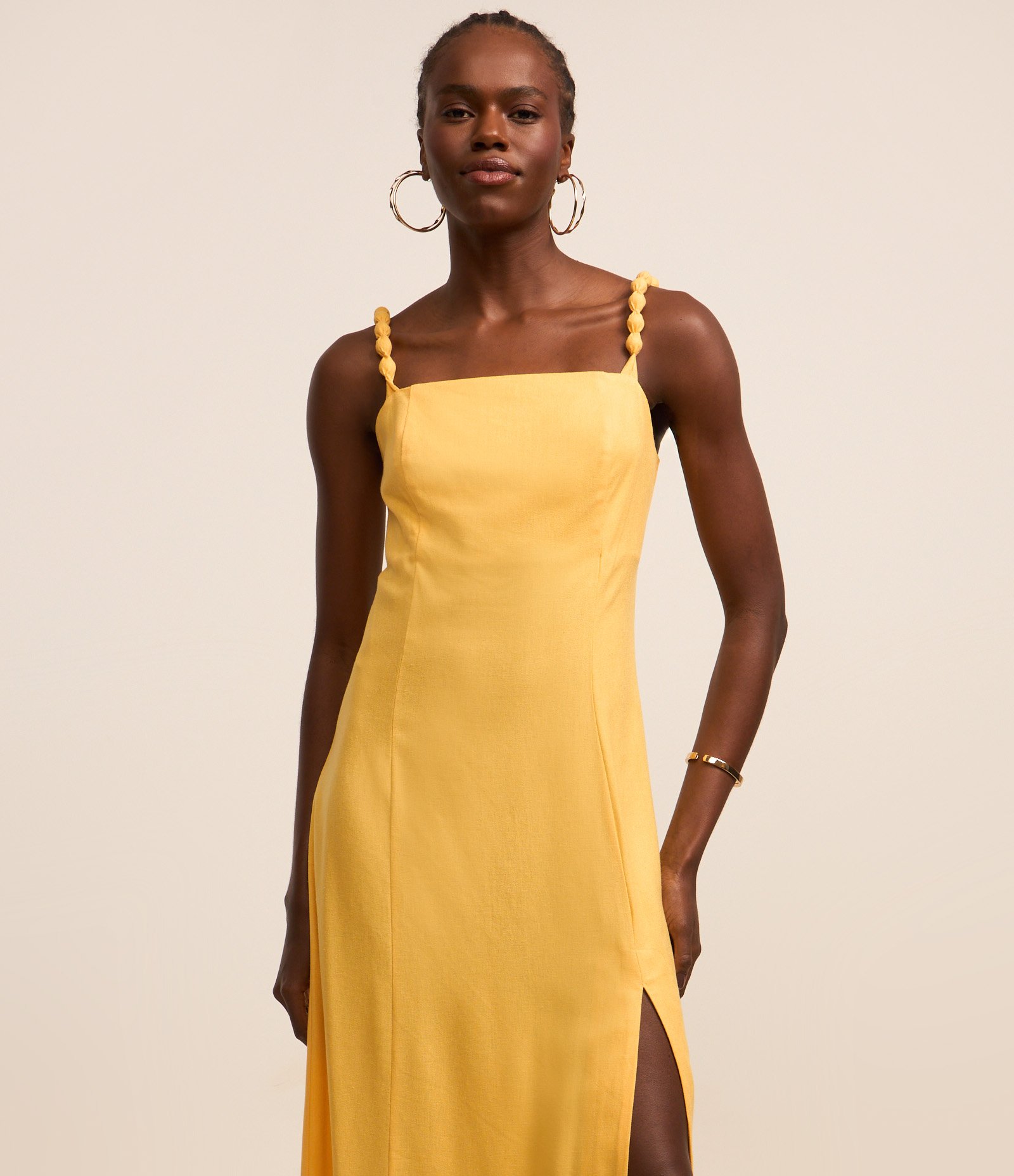 Vestido New Midi em Viscose e Linho com Zíper nas Costas Amarelo 2