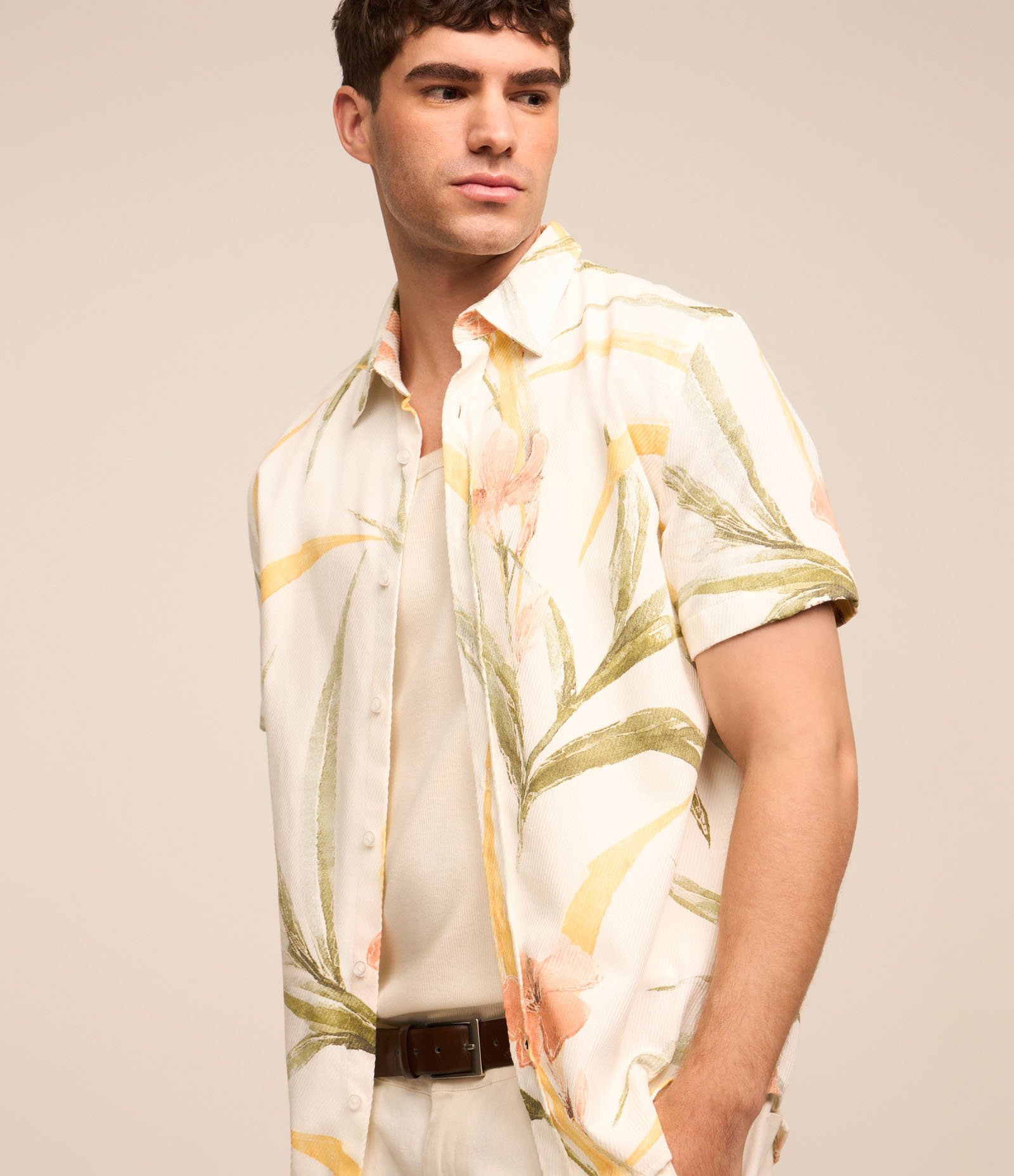 Camisa com Textura e Estampa Floral Branco 3
