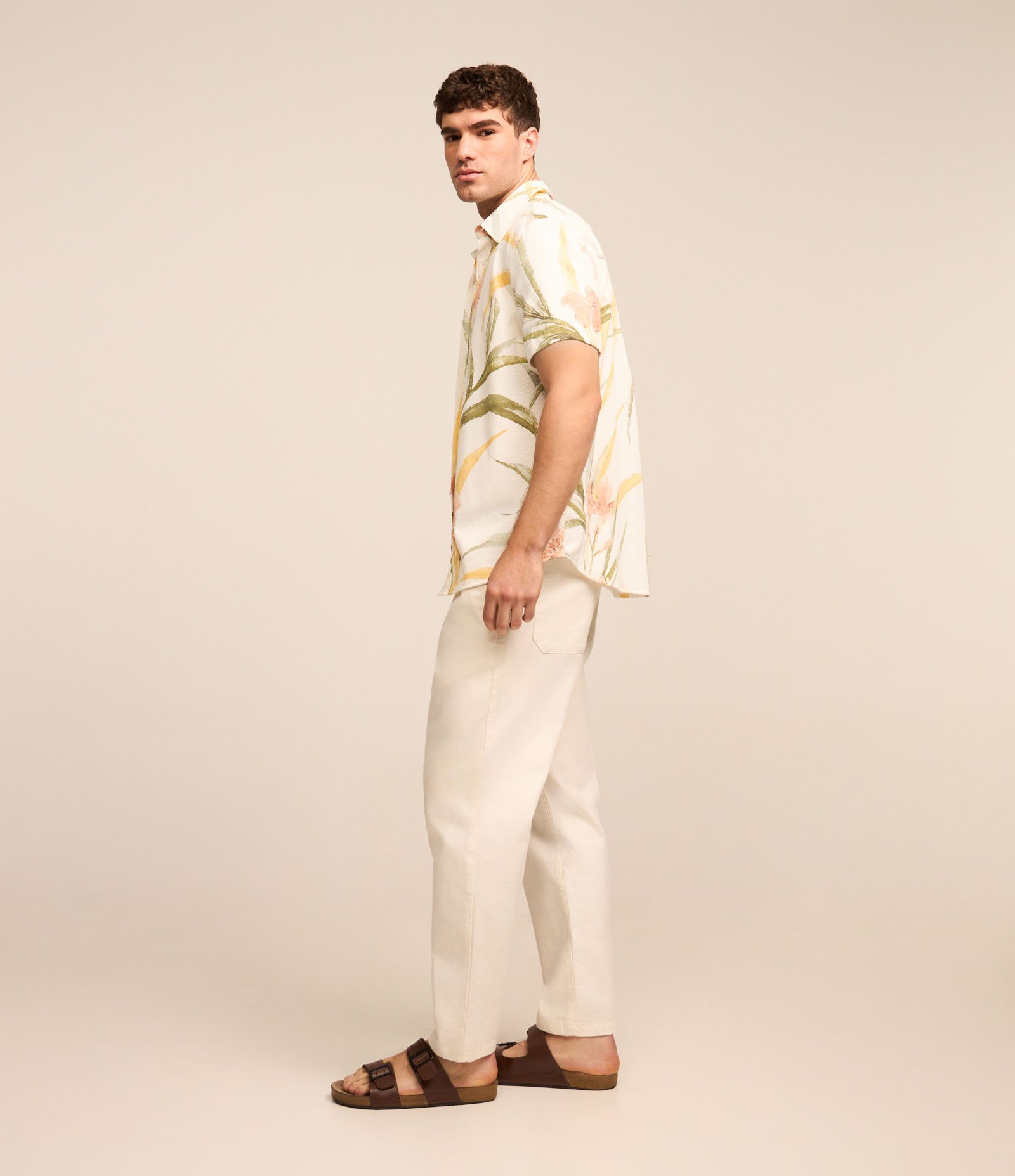 Camisa com Textura e Estampa Floral Branco 4