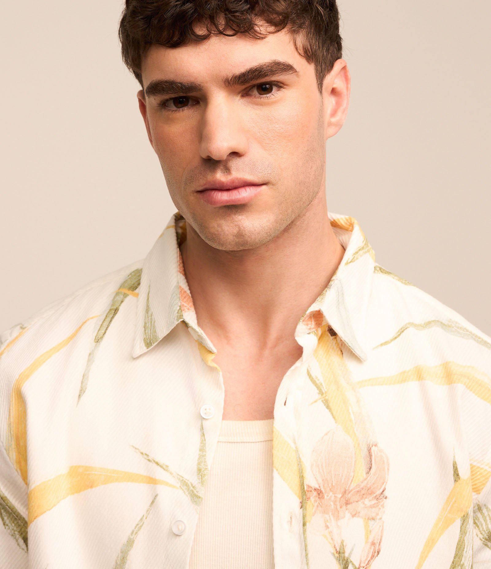 Camisa com Textura e Estampa Floral Branco 5