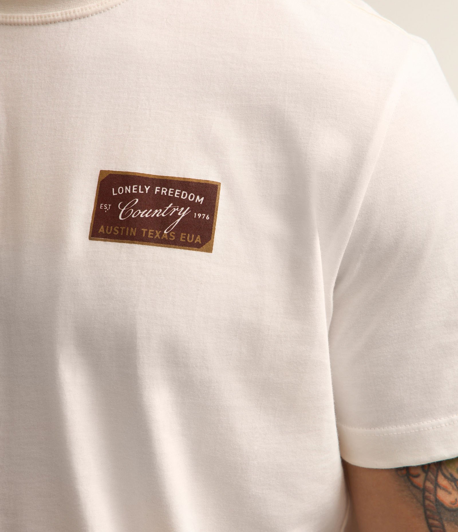 Camiseta em Algdoão com Estampa Country Branco 4