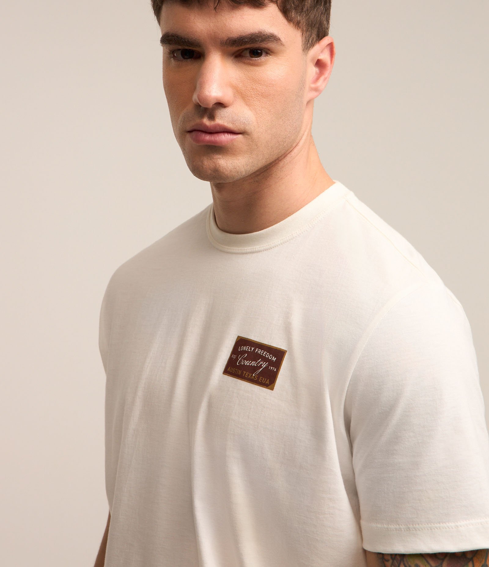 Camiseta em Algdoão com Estampa Country Branco 5