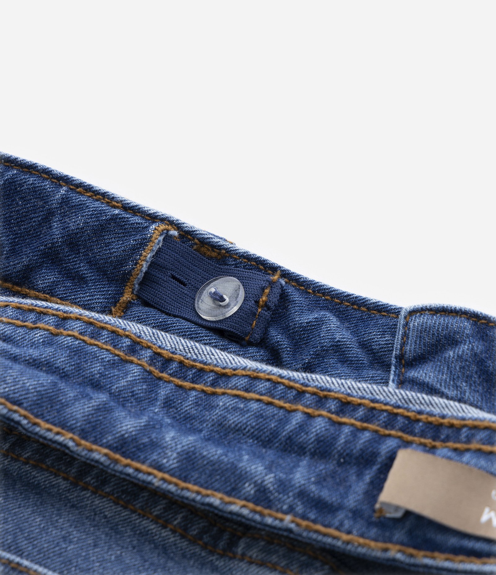 Bermuda Ciclista Jeans com Barra Desfiada Curve & Plus Size Azul 8