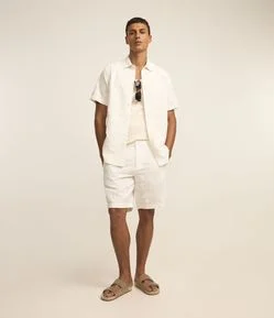 Bermuda Reta em Algodão com Textura Jacquard