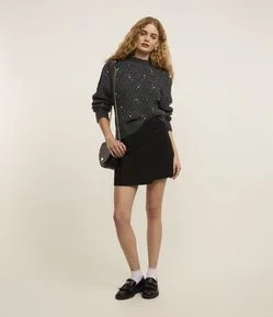 Short Saia Alfaiataria em Crepe com Detalhe Frontal de Botão