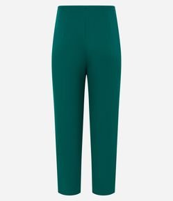 Calça Cenoura Alfaiatada com Botão Decorado no Cós