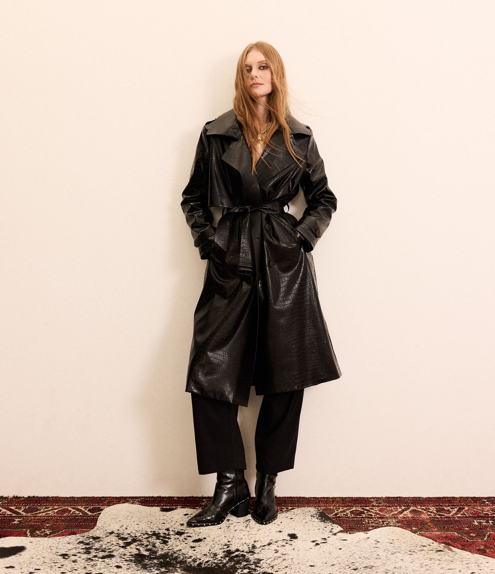 Casaco Trench Coat em PU com Textura Croco e Cinto Preto 1