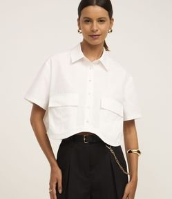 Camisa Manga Curta em Tricoline com Barra Assimétrica