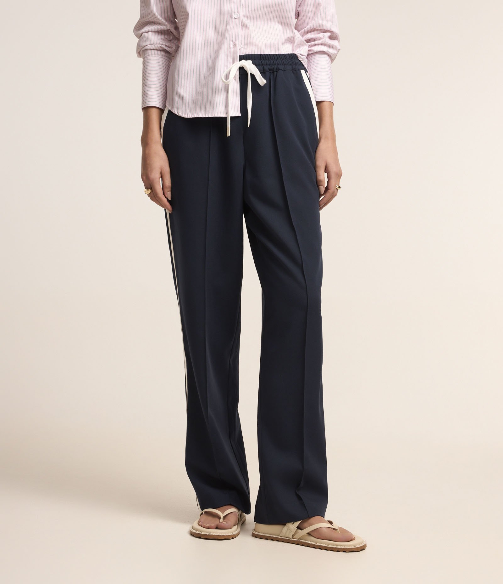 Calça Reta com Elástico no Cós e Listras Contrastante Azul 3