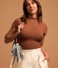 Body em Microfibra com Golinha Média