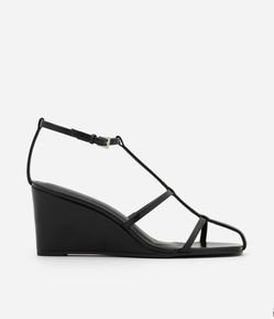 Sandália Anabela em PU com Tira Salomé