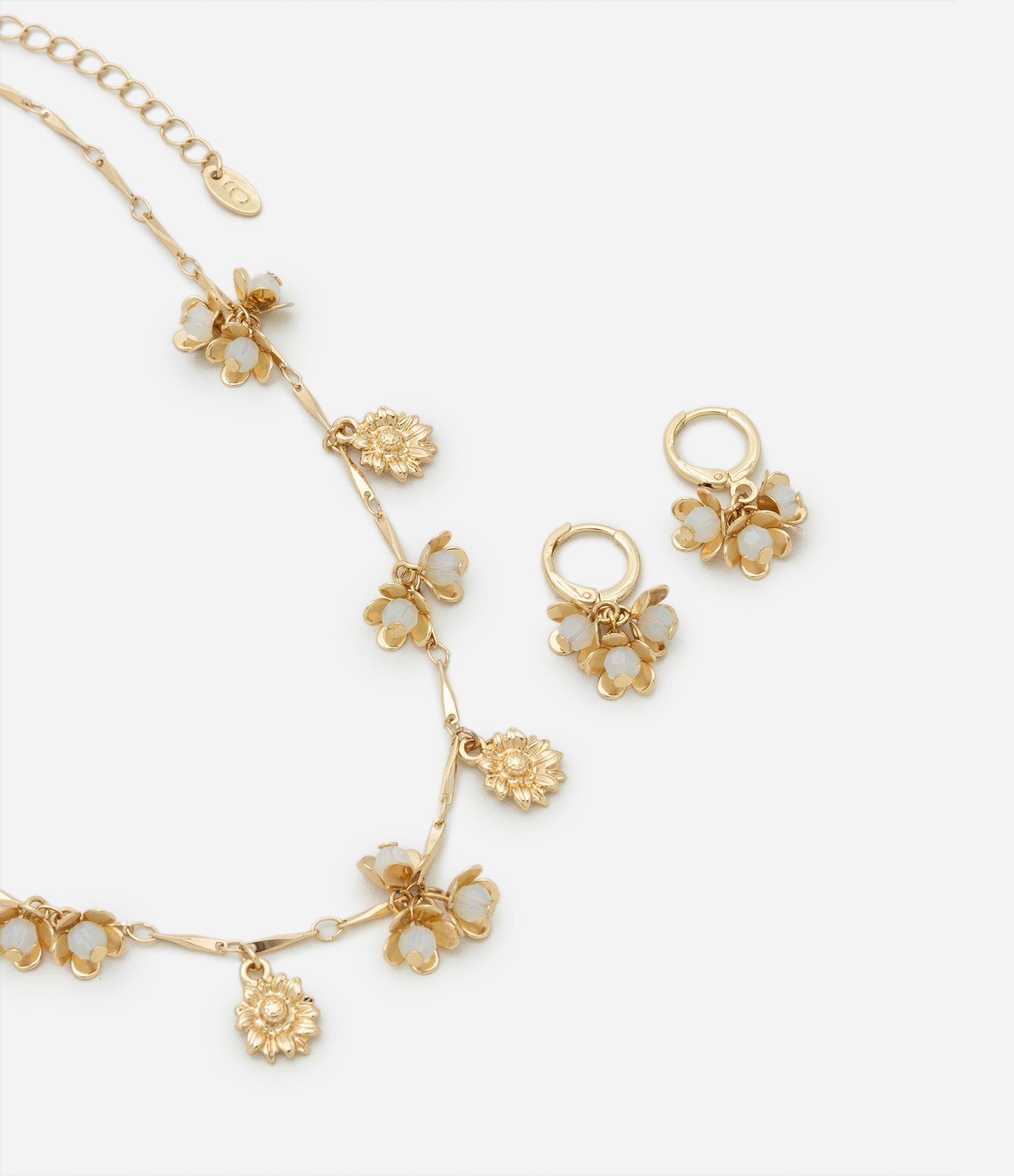 Conjunto Colar e Brinco com Pingentes de Flor Dourado 1