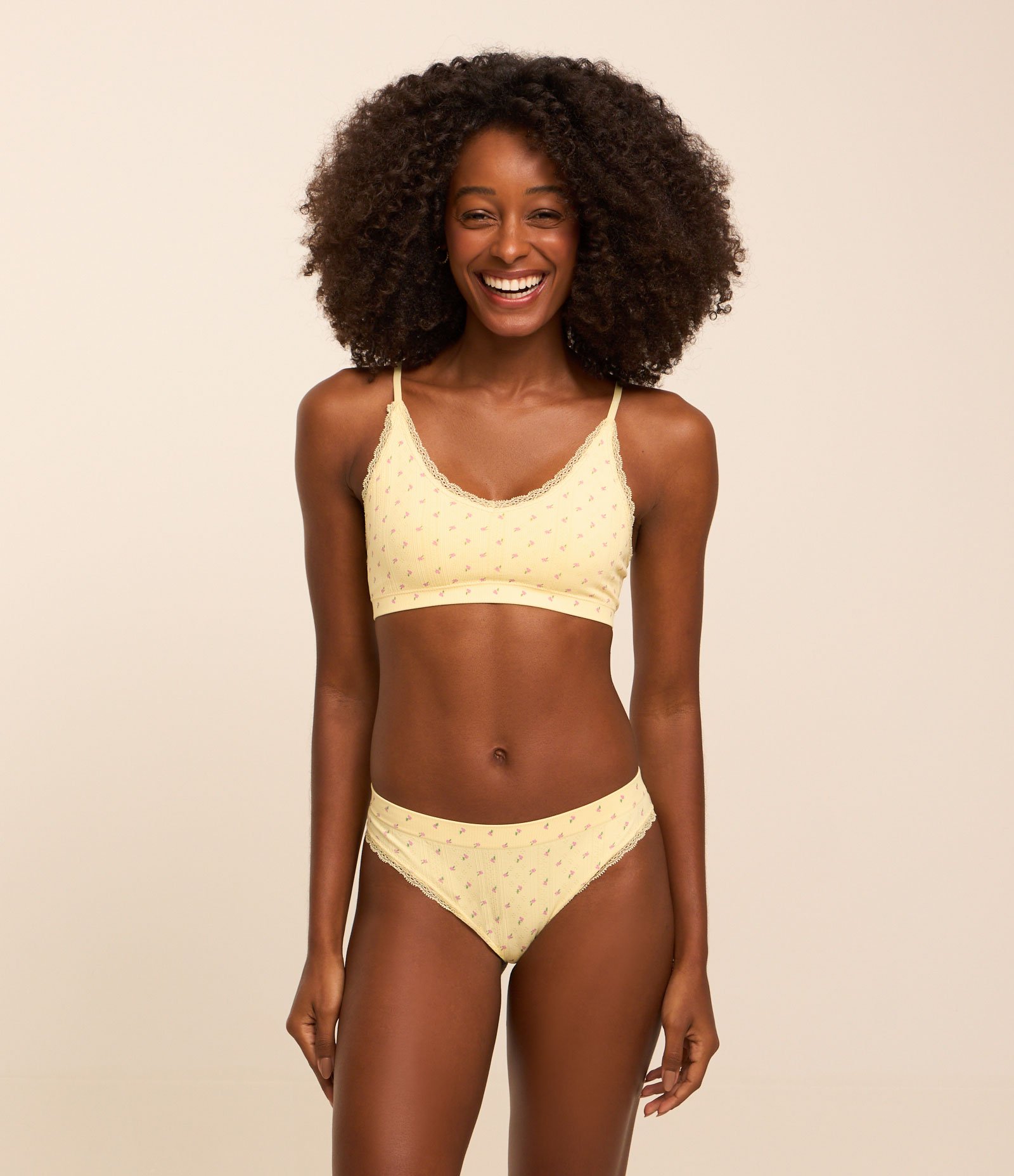 Sutiã Top Sem Costura com Detalhe de Renda e Estampa Floral Bege 2