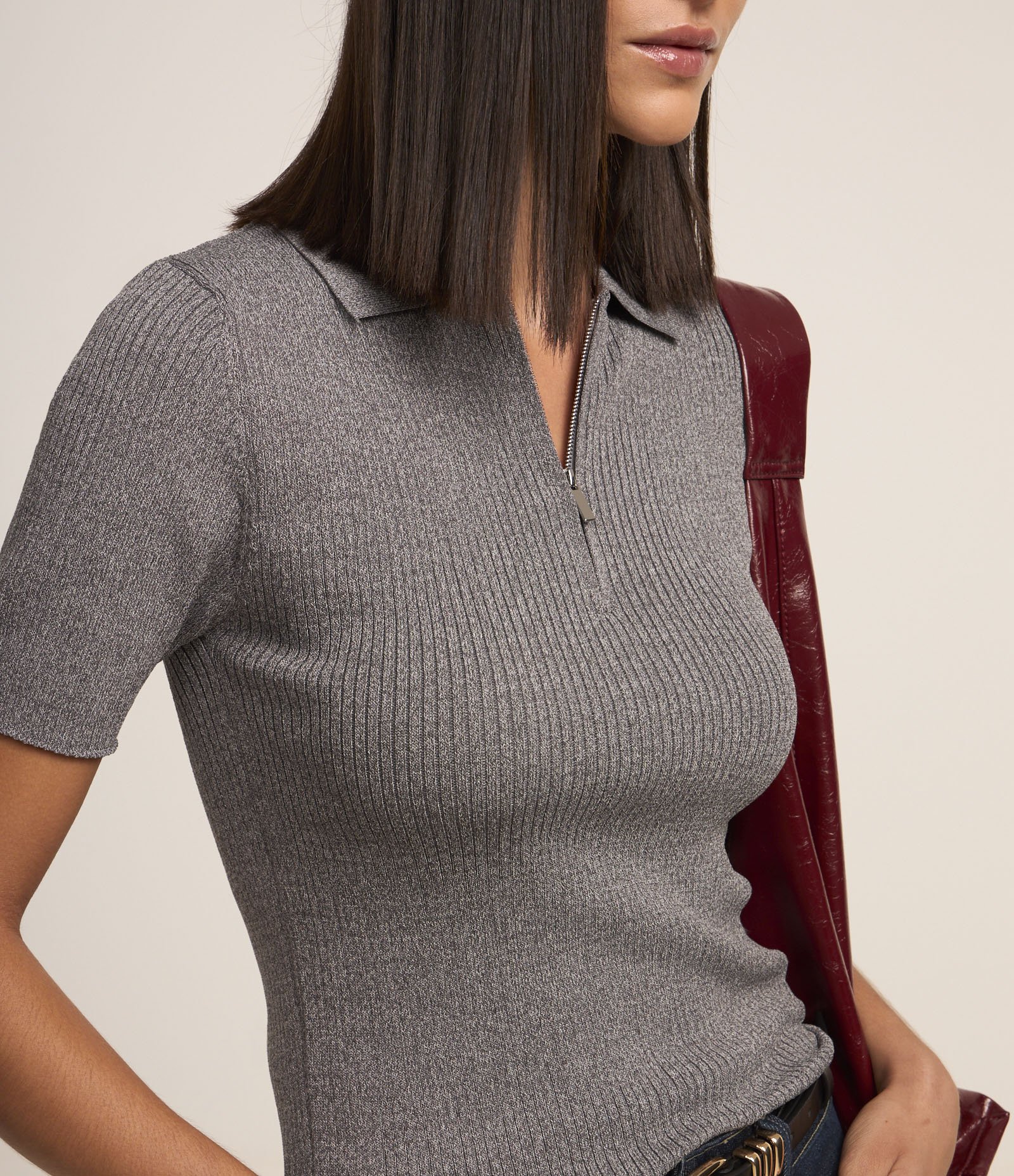 Blusa em Tricô com Gola Polo e Meio Zíper 5