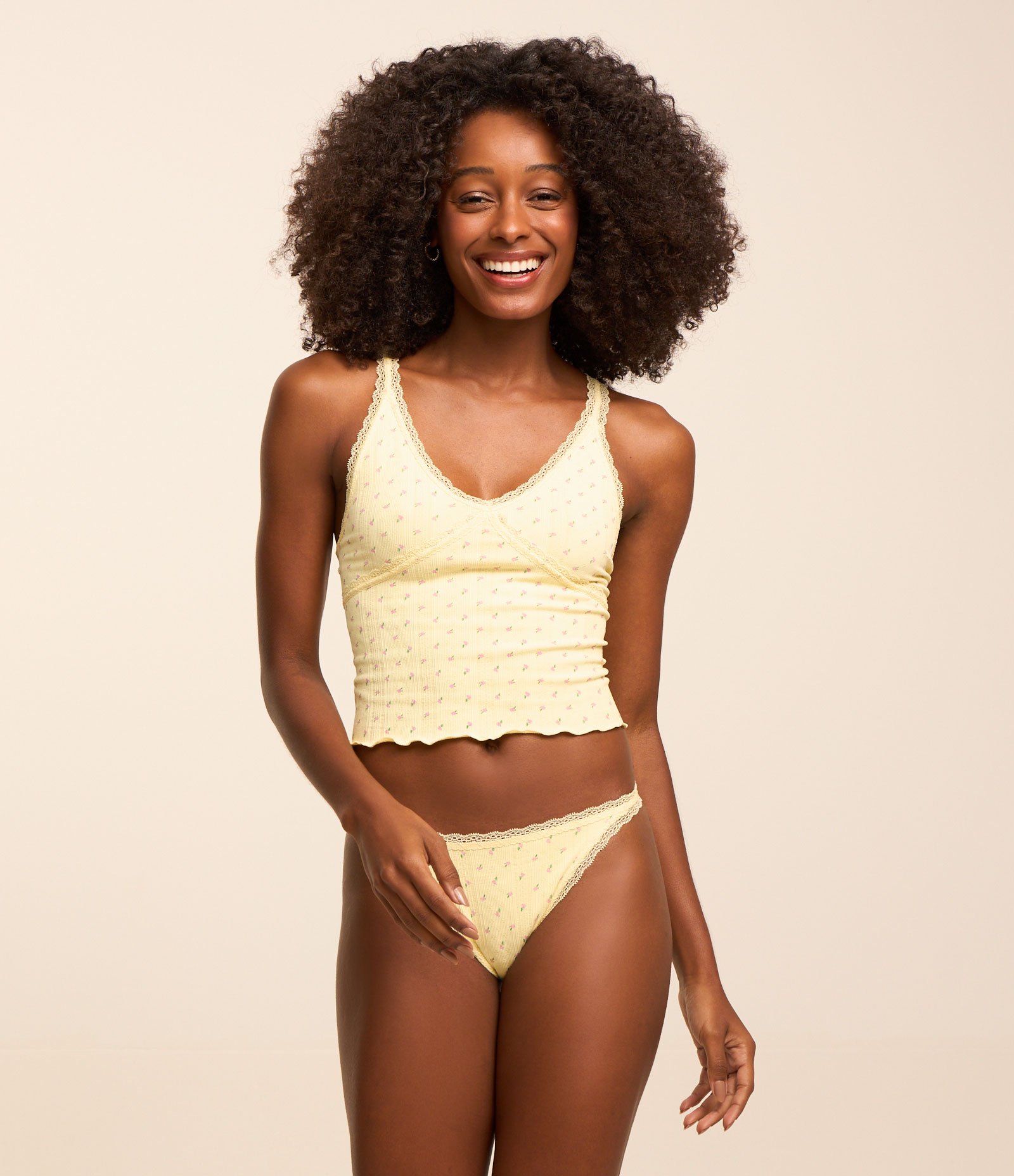 Kit 2 Calcinhas String Sem Costura com Estampa Floral Branco/Amarelo 3