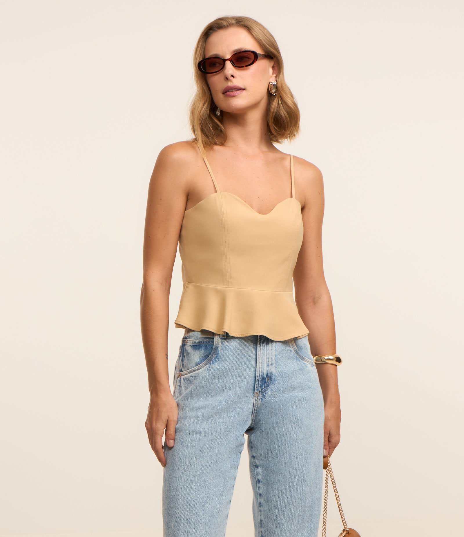 Blusa Corsetada em Crepe com Babado Peplum Bege 1