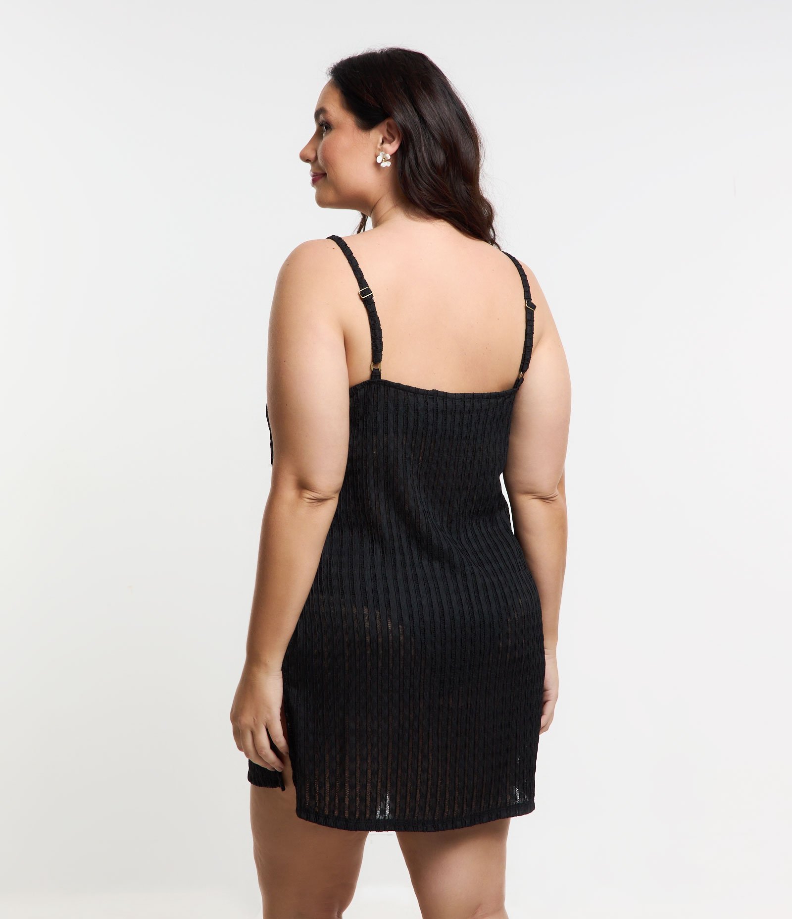 Saída de Praia Vestido Texturizado com Aberturas Laterais Curve & Plus Size Preto 3