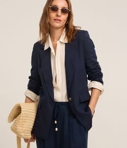 Blazer em Viscolinho com Lapelas e Botão Único