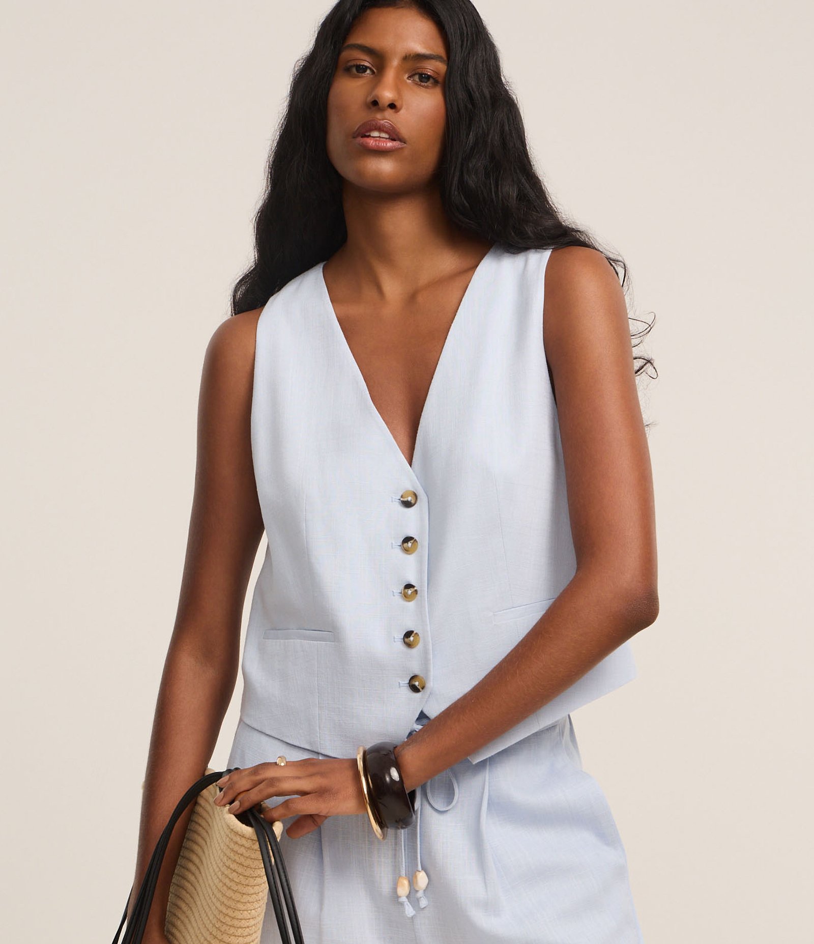 Colete em Viscolinho com Fechamento por Botões Contrastantes Azul Claro 1