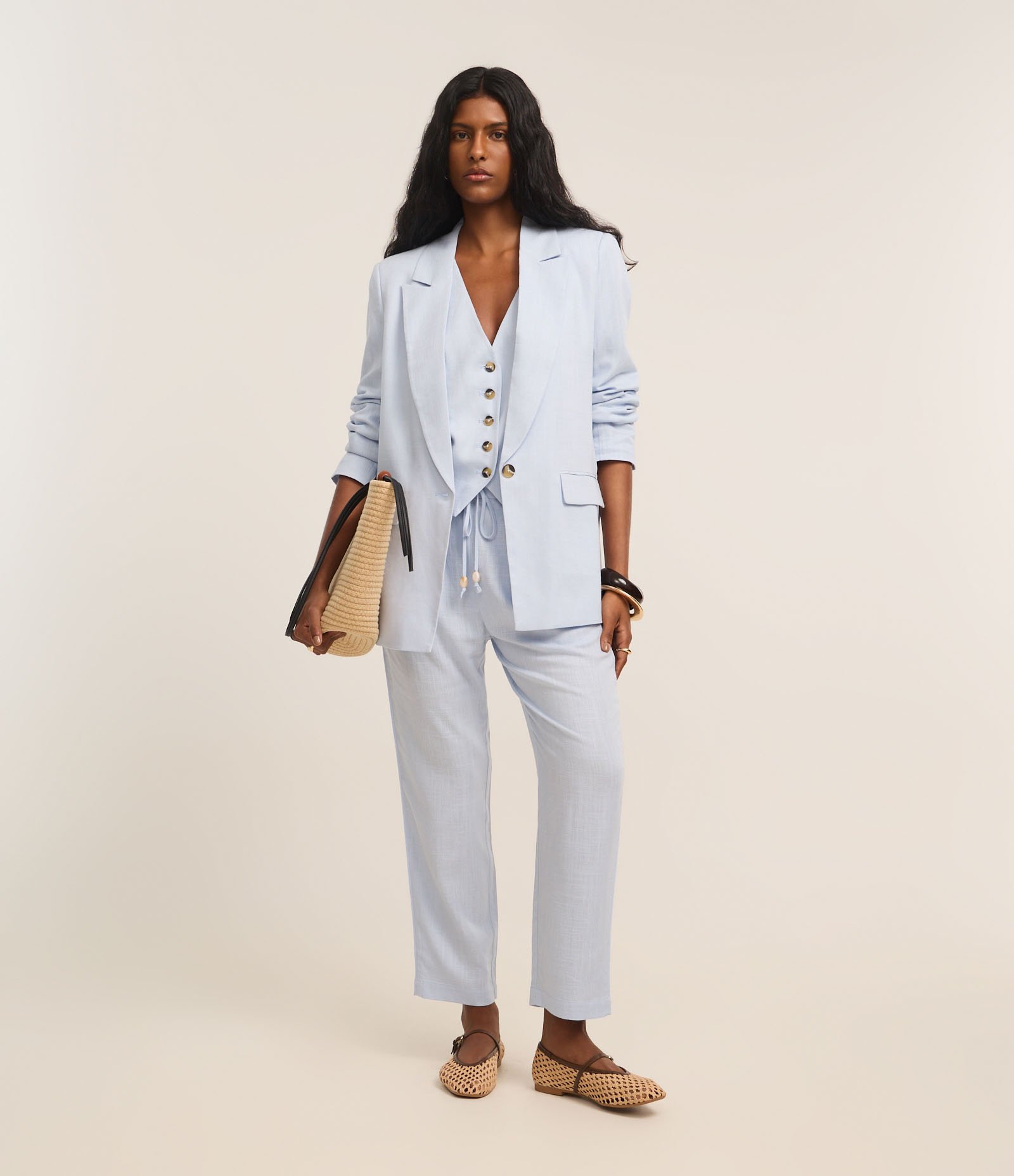 Colete em Viscolinho com Fechamento por Botões Contrastantes Azul Claro 5