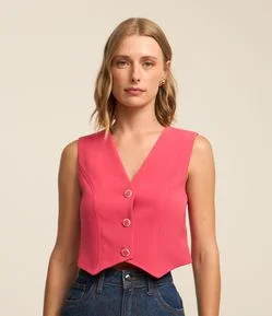 Colete em Crepe com Botões de Bordas Metalizadas